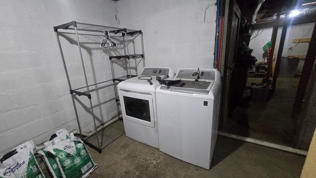 28143 N Island Circle, Hollandale, MN 56045