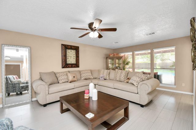 6827 La Puente Drive, Houston, TX 77083