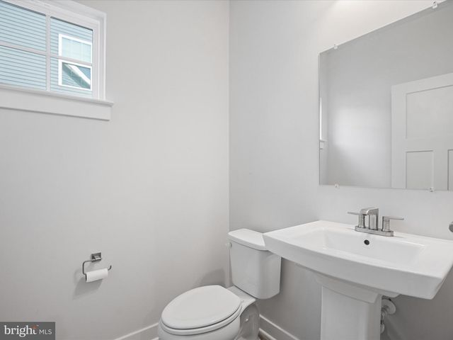 303 PATHFINDER CIR, Grasonville, MD 21638