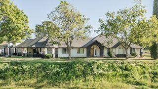 27118 Redhawk Lane, Clovis, CA 93619