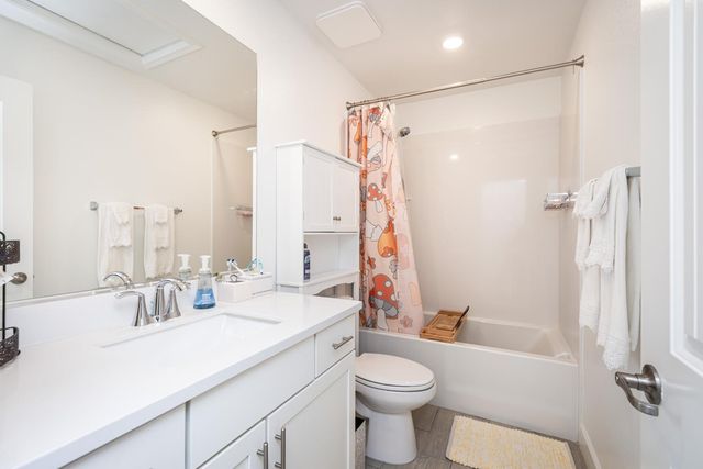 9024 Orlov Way, Roseville, CA 95747