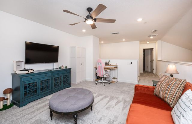 9024 Orlov Way, Roseville, CA 95747