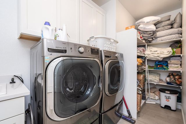 9024 Orlov Way, Roseville, CA 95747