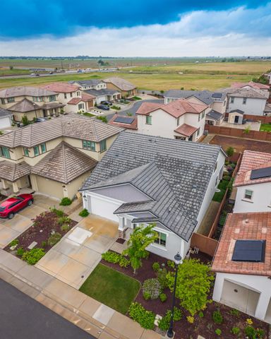 9024 Orlov Way, Roseville, CA 95747