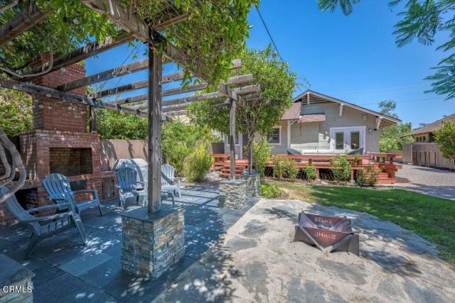 961 N Michigan Avenue, Pasadena, CA 91104