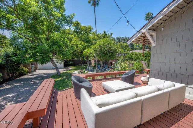 961 N Michigan Avenue, Pasadena, CA 91104