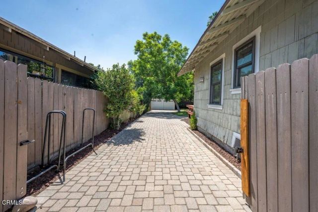 961 N Michigan Avenue, Pasadena, CA 91104