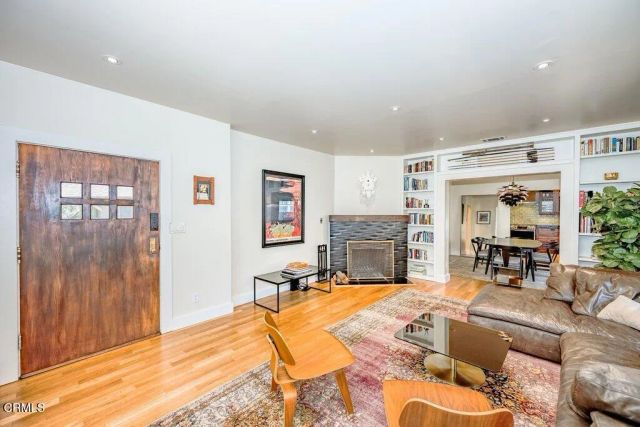 961 N Michigan Avenue, Pasadena, CA 91104