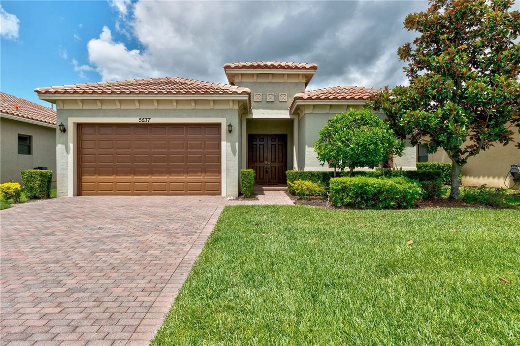 5537 57th Way, Vero Beach, FL 32967