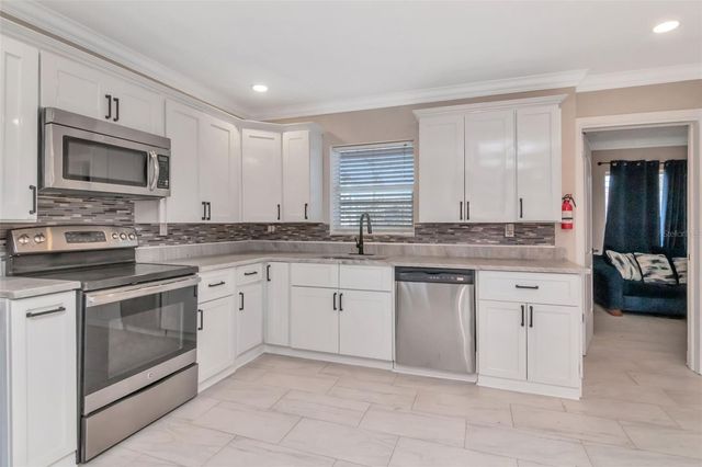 7712 E COMANCHE AVENUE, Tampa, FL 33610