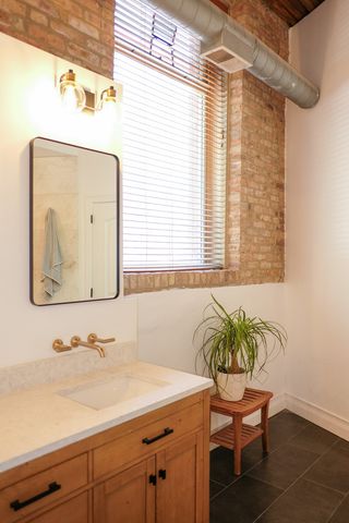 550 N Kingsbury Street 111, Chicago, IL 60654