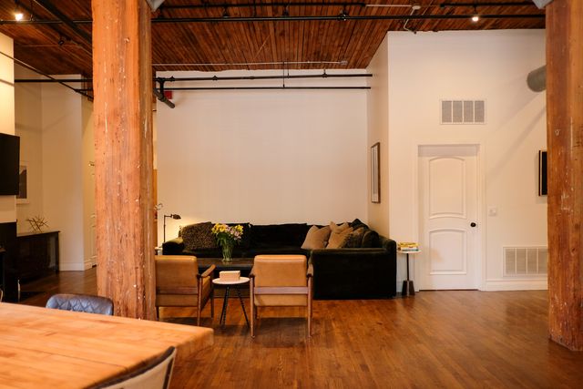 550 N Kingsbury Street 111, Chicago, IL 60654