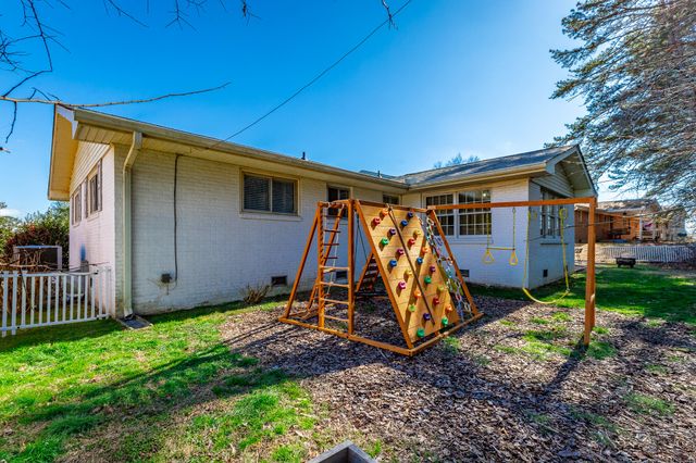 1119 Hillsboro Drive, Chattanooga, TN 37412