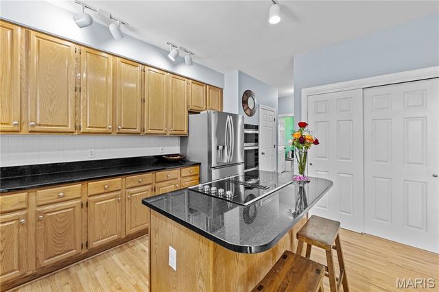 2320 Wellington Estates Drive, Chesterfield, MO 63017