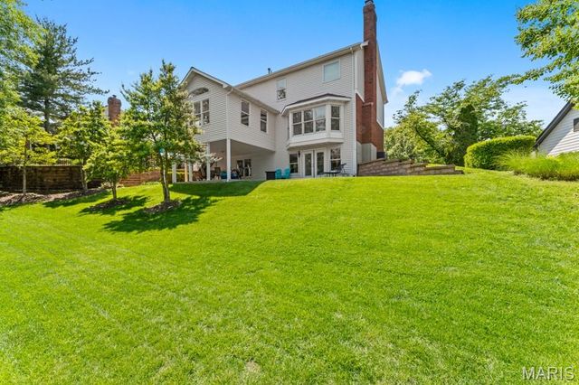 2320 Wellington Estates Drive, Chesterfield, MO 63017