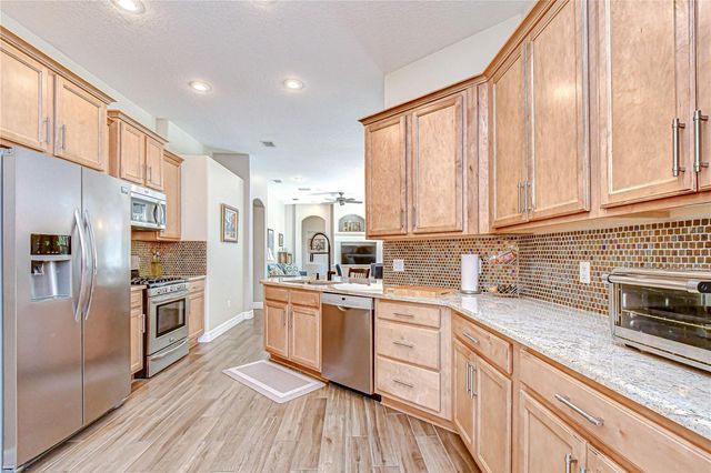 16918 HARRIERRIDGE PLACE, Lithia, FL 33547