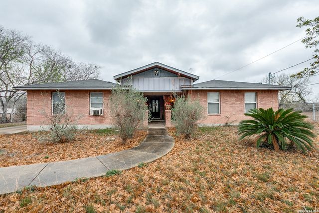 1551 W Villaret, San Antonio, TX 78224