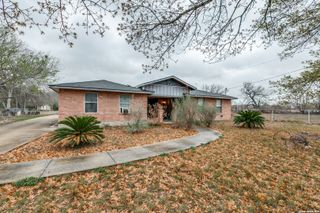 1551 W Villaret, San Antonio, TX 78224