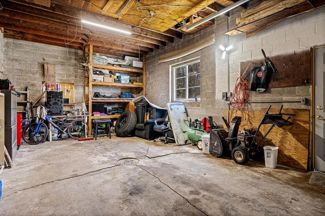 2303 13th STREET S, La Crosse, WI 54601