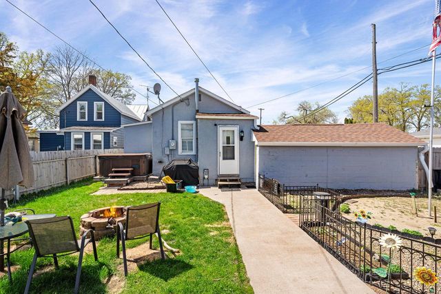 2303 13th STREET S, La Crosse, WI 54601