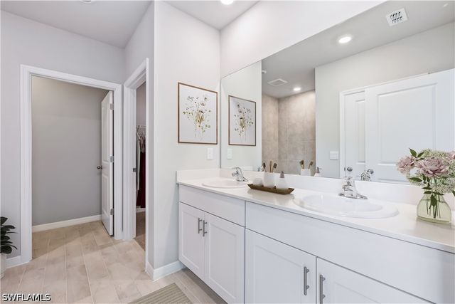 14208 HEMINGWAY OAKS TRL, Fort Myers, FL 33905