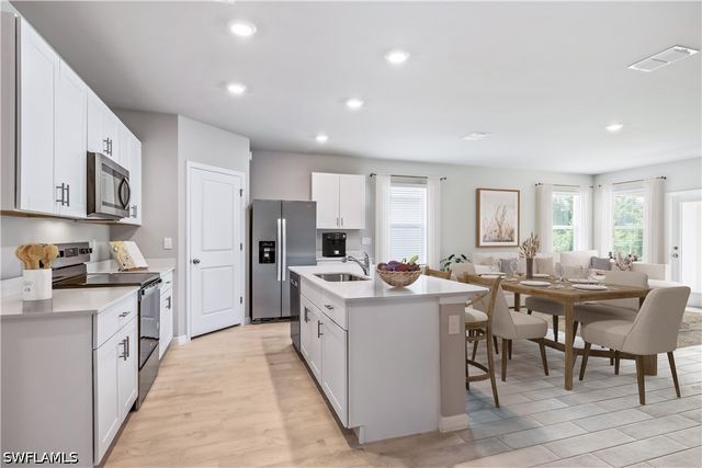14208 HEMINGWAY OAKS TRL, Fort Myers, FL 33905
