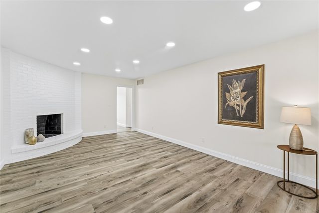 1221 Wood Mill Trail, Centerville, OH 45459