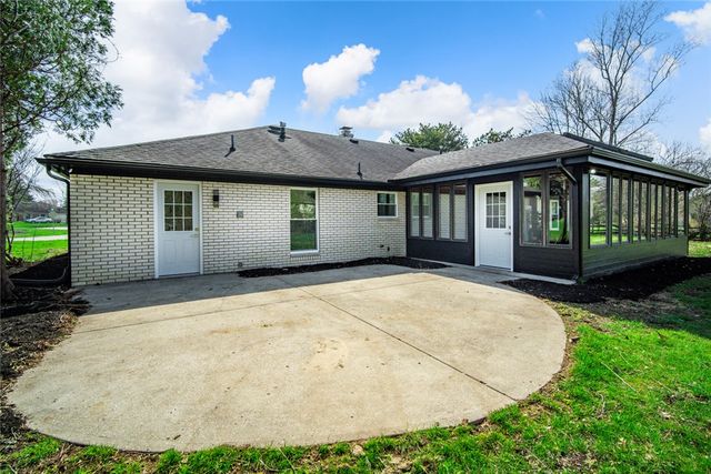 1221 Wood Mill Trail, Centerville, OH 45459