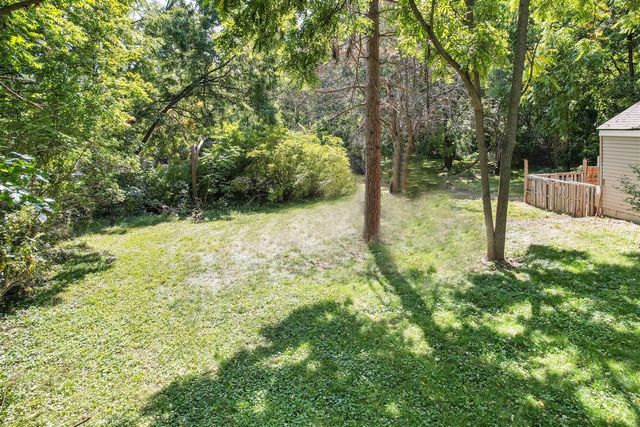 6044 Davison Road, Burton, MI 48509