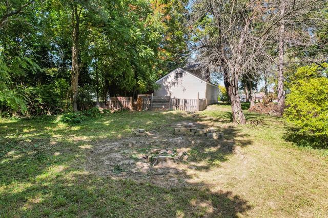 6044 Davison Road, Burton, MI 48509