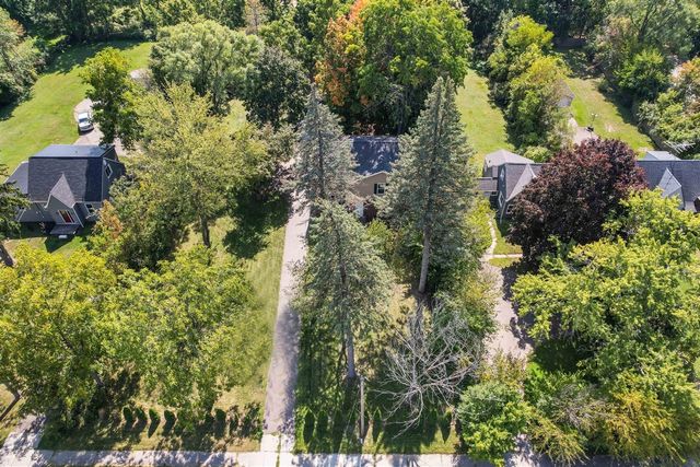 6044 Davison Road, Burton, MI 48509