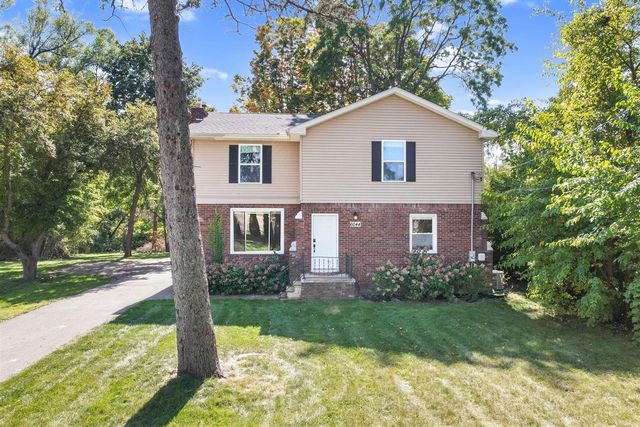 6044 Davison Road, Burton, MI 48509