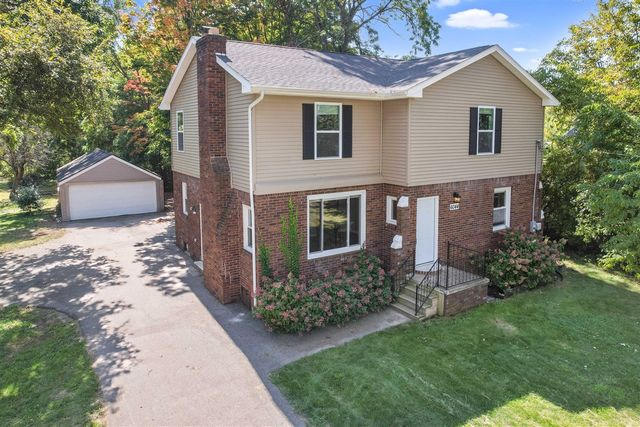 6044 Davison Road, Burton, MI 48509