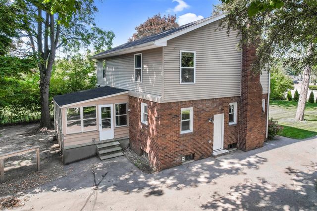 6044 Davison Road, Burton, MI 48509