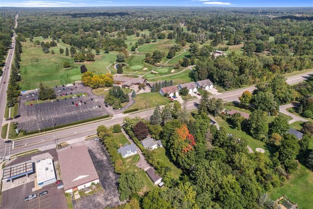 6044 Davison Road, Burton, MI 48509