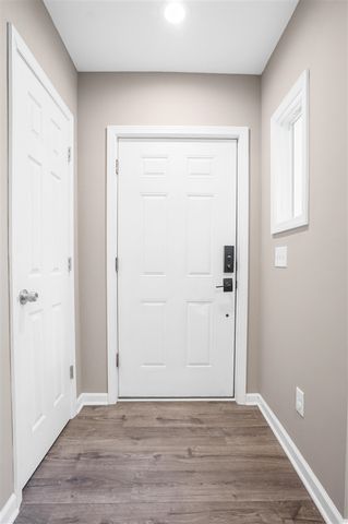 6044 Davison Road, Burton, MI 48509