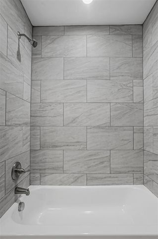 6044 Davison Road, Burton, MI 48509