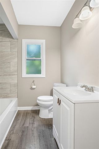 6044 Davison Road, Burton, MI 48509