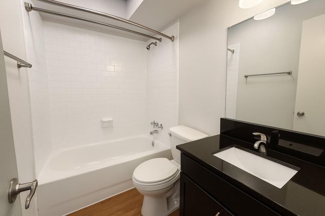 5400 Memorial Drive 607, Houston, TX 77007