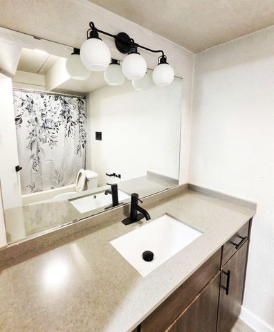 5400 Memorial Drive 607, Houston, TX 77007