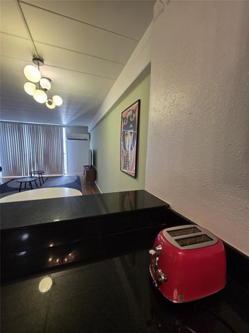 5400 Memorial Drive 607, Houston, TX 77007