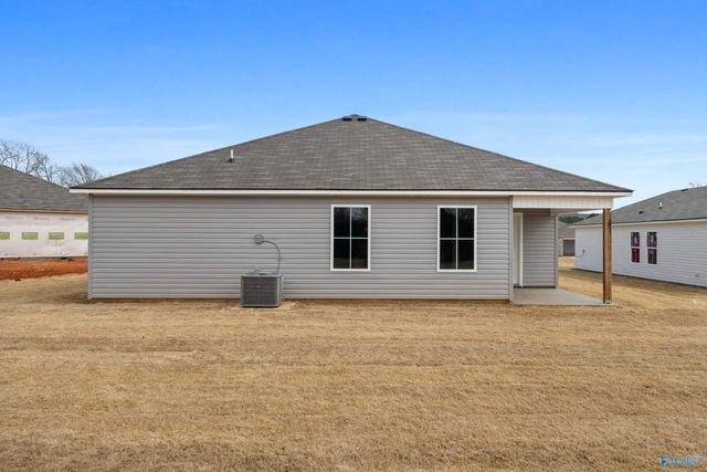 203 Six Pence Court, New Market, AL 35761