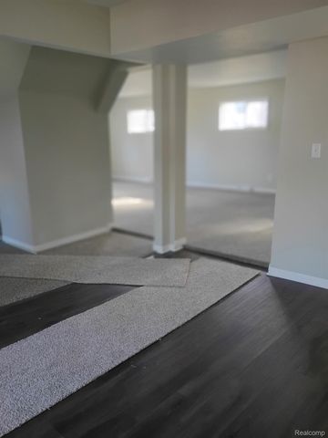 203 E Commercial Street, Norvell Township, MI 49263