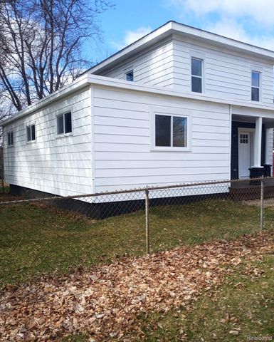 203 E Commercial Street, Norvell Township, MI 49263