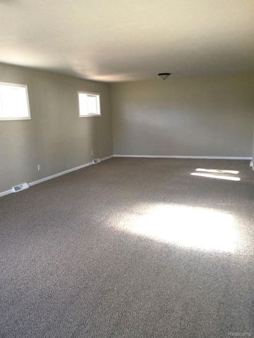 203 E Commercial Street, Norvell Township, MI 49263