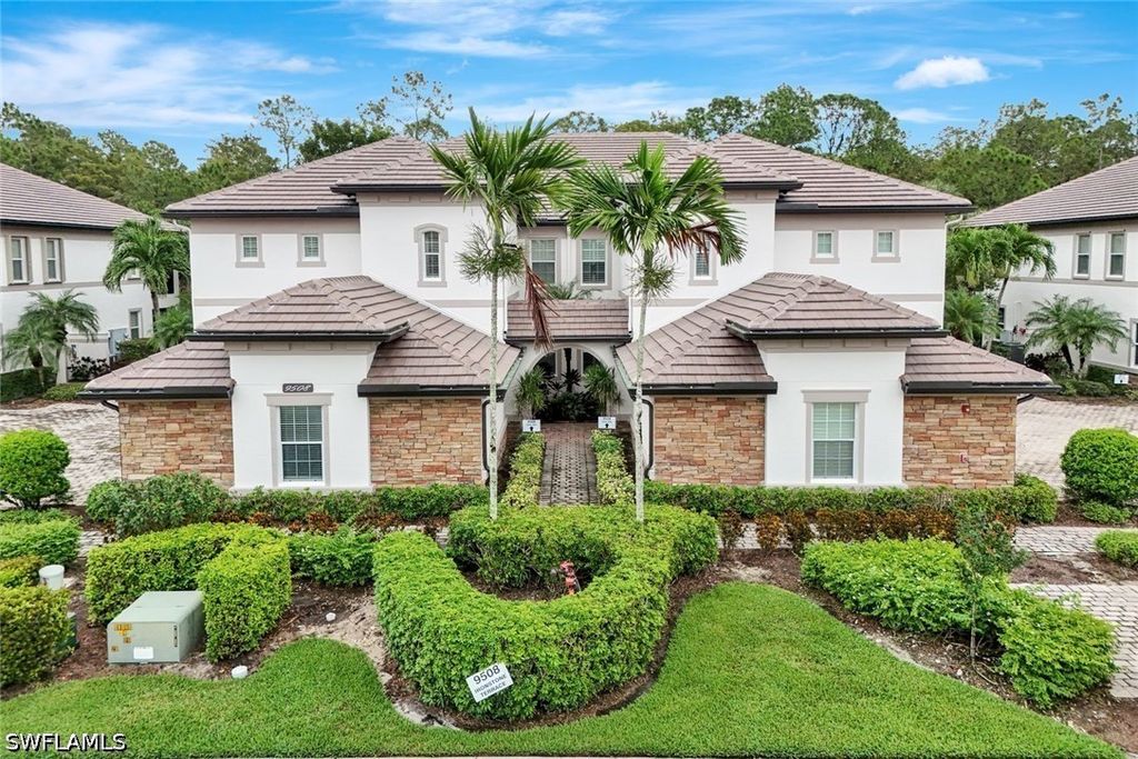 9508 Ironstone TER 2-201, Naples, FL 34120
