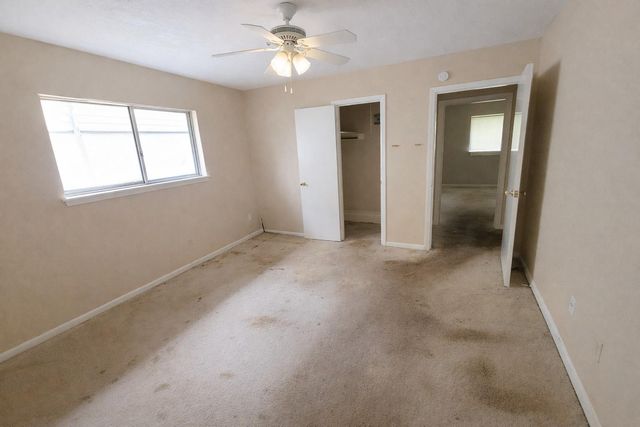 2806 Spa Drive, Deer Park, TX 77536
