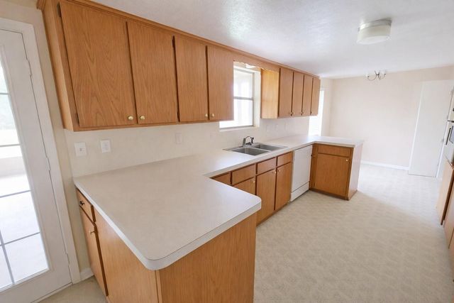 2806 Spa Drive, Deer Park, TX 77536