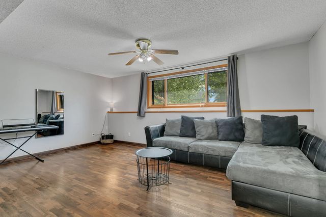 3037 22nd Street S, Saint Cloud, MN 56301