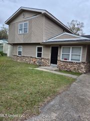2002 Forrest Street, Pascagoula, MS 39581